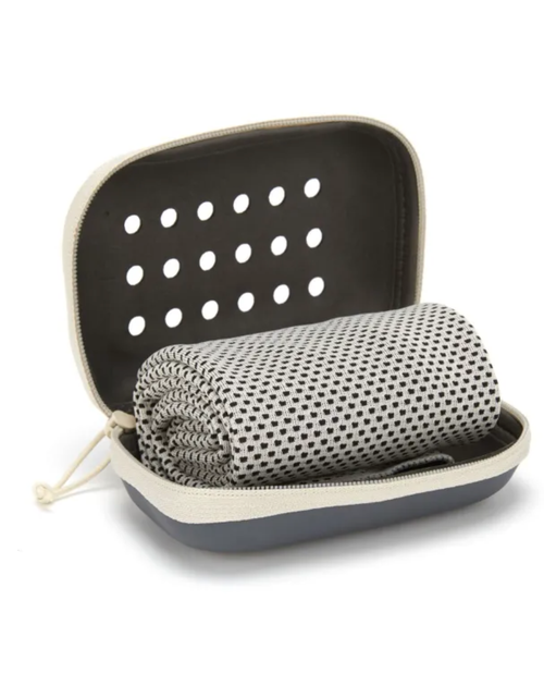 Cargar imagen en el visor de la galería, Toalla refrescante para deportes al aire libre
