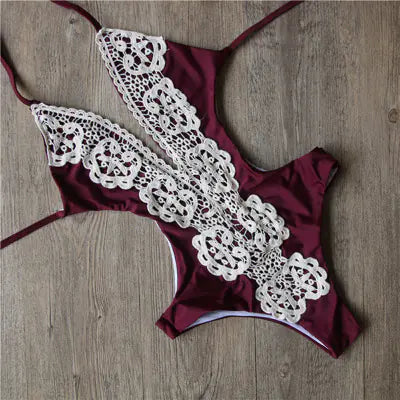 Popular Bikini Swimwear with Lace Detail (Export)