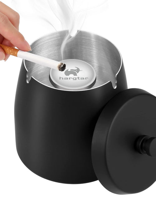 Cargar imagen en el visor de la galería, Cenicero de exterior con tapa Ceniceros para cigarrillos Ceniceros de exterior para cigarrillos Ceniceros de exterior para patio Ceniceros a prueba de viento de metal cubierto Cenicero negro extragrande
