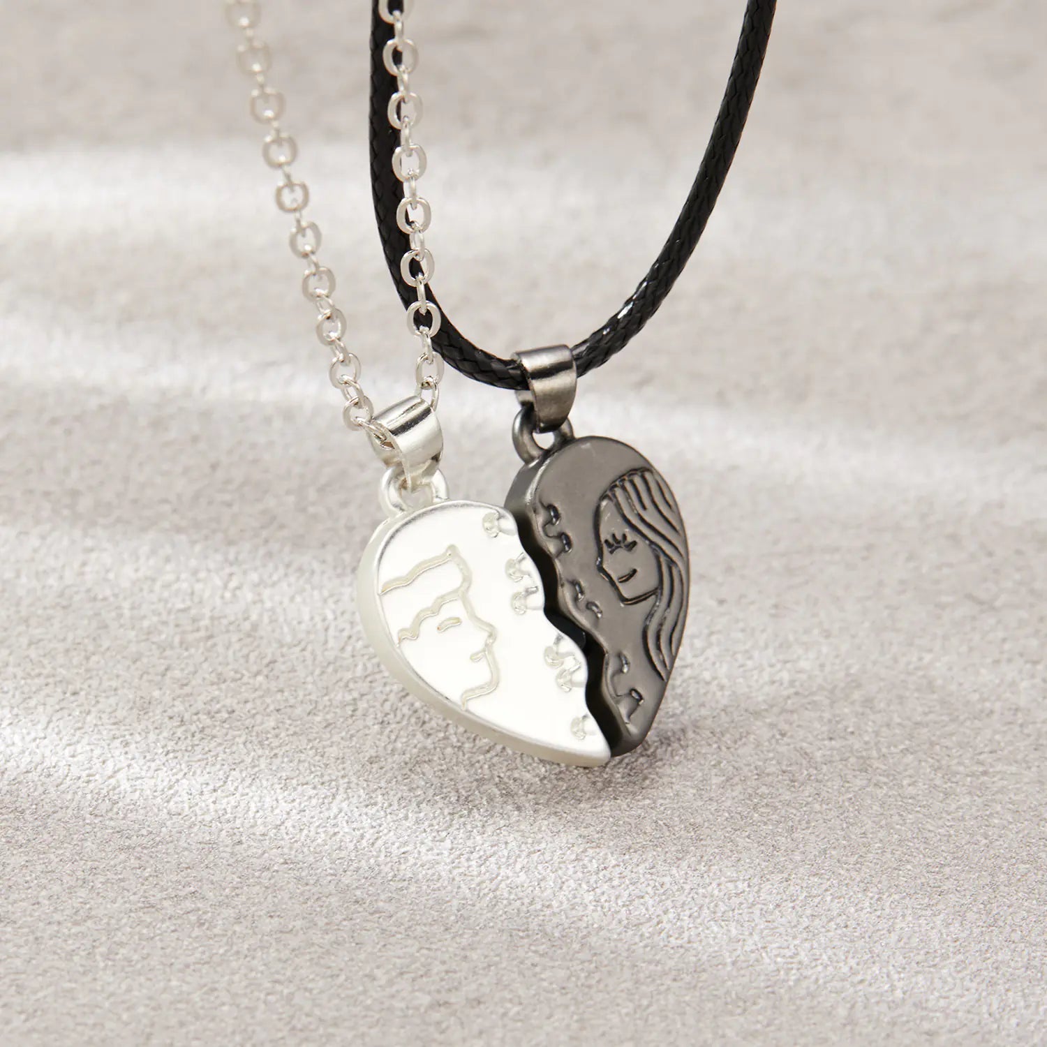Juego de collares de pareja de imanes con corazones de moda para hombres y mujeres