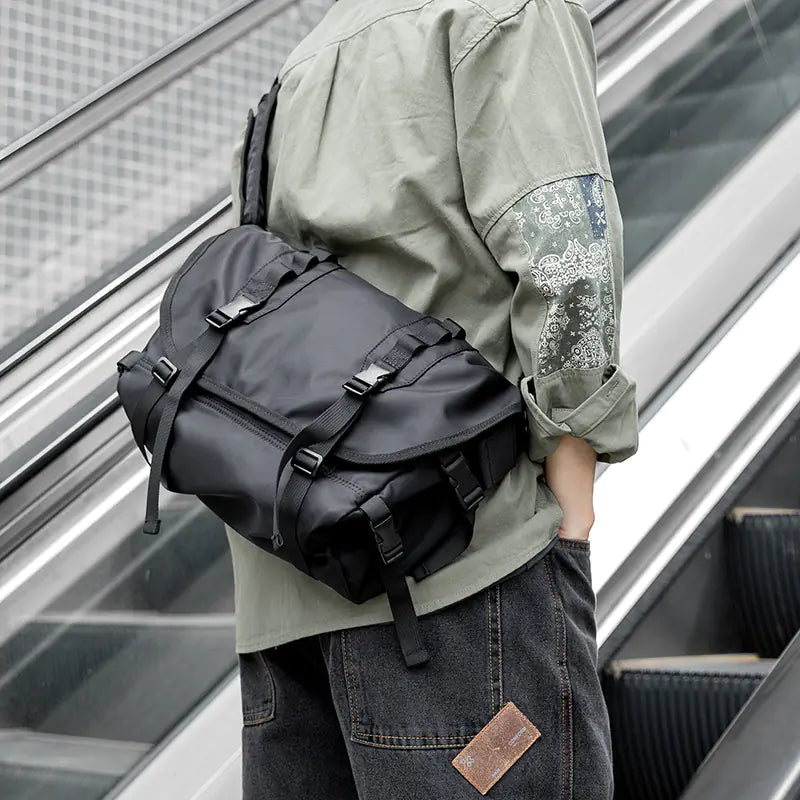 Trendy Messenger Bag for Men Cyclists
