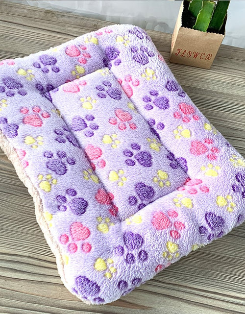 Load image into Gallery viewer, Winter Pet Warm Sleeping Pad
