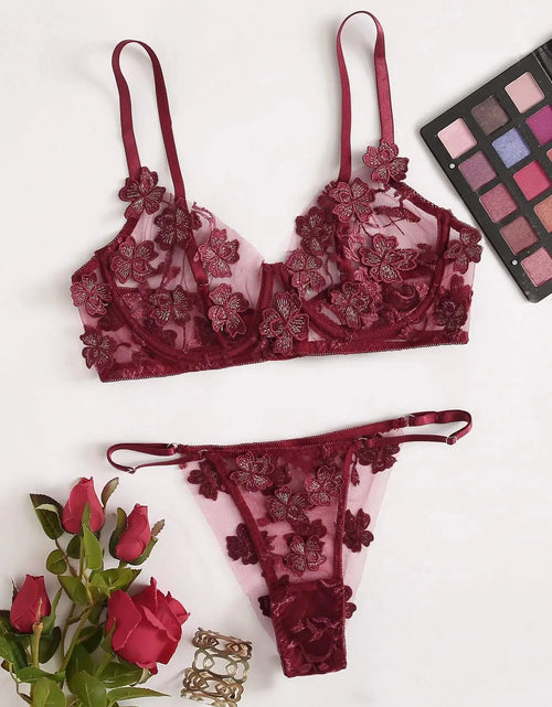 Charger l'image dans la visionneuse de galerie, Ensemble de lingerie florale brodée en dentelle pour femme
