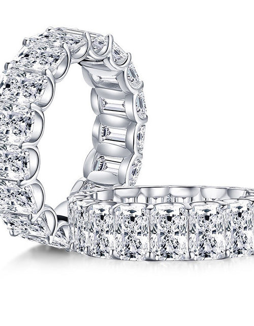 Cargar imagen en el visor de la galería, Sterling Silver Ring with High Carbon Diamond Simulant
