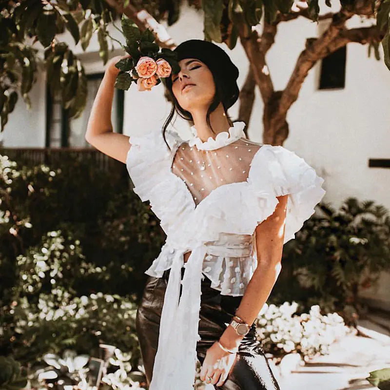 Camisa y camiseta estilo princesa con volantes de encaje y lazo