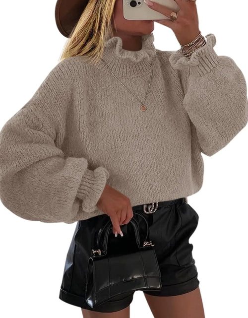 Cargar imagen en el visor de la galería, Saodimallsu Suéter extragrande con volantes para mujer, cuello alto, manga abombada, informal, de punto suave, color caqui
