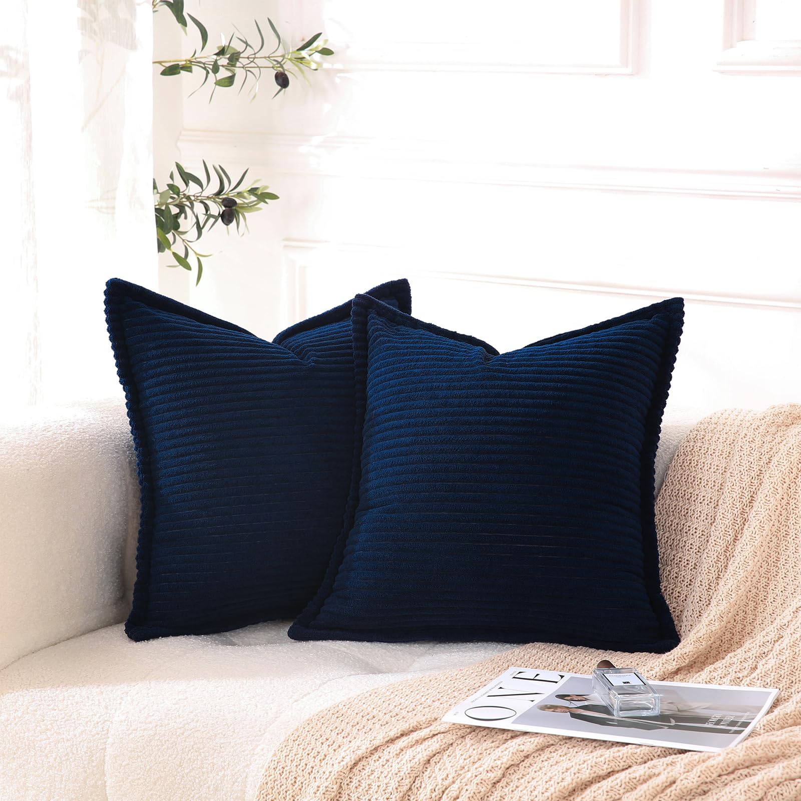 Linecooo Housses de Coussin en Velours Côtelé Bleu Marine Lot de 2 Décoratives Rayées Style Bohème avec Bordure Super Douces pour Canapé Salon Carrées Unies 40x40cm