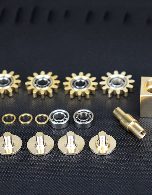 Cargar imagen en el visor de la galería, Brass Cube Gears Spinner
