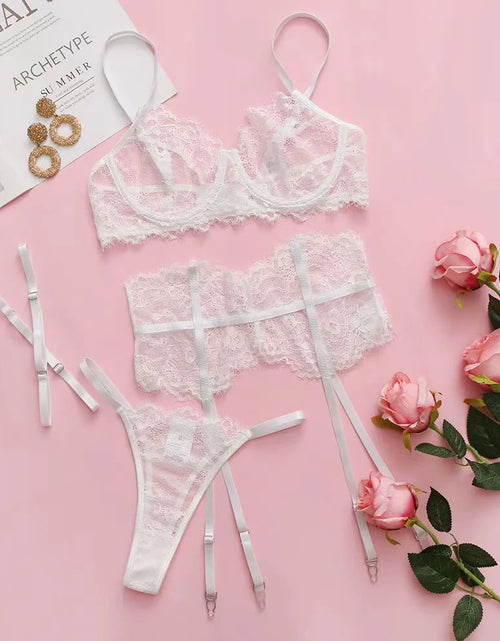 Charger l'image dans la visionneuse de galerie, Ensemble de lingerie porte-jarretelles femme à dos nu
