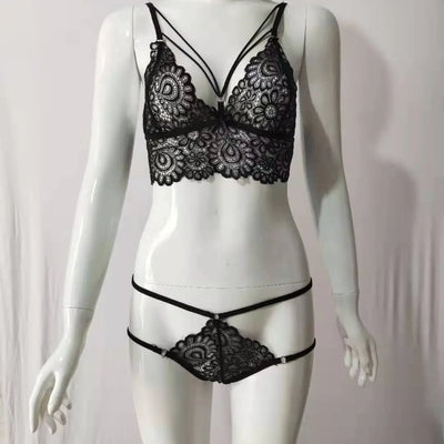 Conjunto de lencería de encaje con diseño de vendaje y pestañas