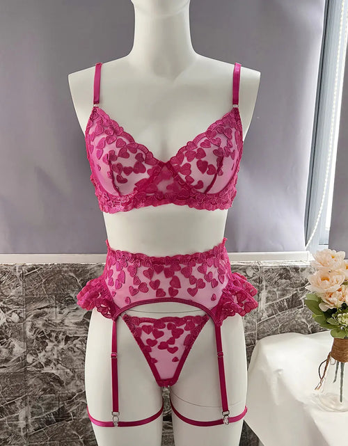 Charger l'image dans la visionneuse de galerie, Ensemble de lingerie brodé DIER Love Heart
