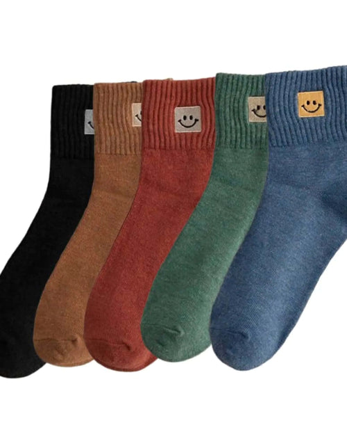 Charger l'image dans la visionneuse de galerie, Chaussettes mignonnes avec visage souriant – Lot de 5 paires de chaussettes amusantes et à la mode, chaussettes dessin animé, chaussettes basses amusantes pour femmes, dames et filles
