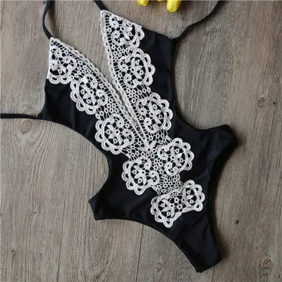 Popular Bikini Swimwear with Lace Detail (Export)