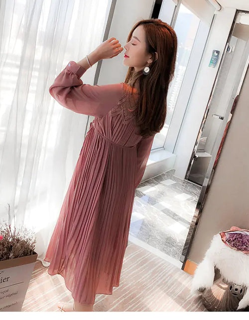 Load image into Gallery viewer, Long Sleeve Pleated Chiffon Maternity Dresses

