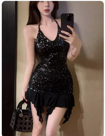 Lingerie et nuisette en dentelle noire pour femme