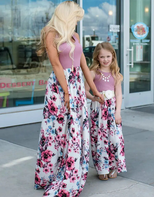 Load image into Gallery viewer, 2019 Fashionable Mother-Daughter Matching Dresses
