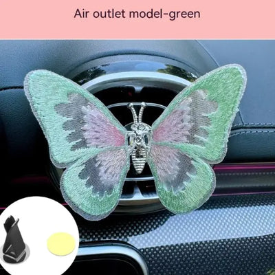 Accesorios de coche con mariposas bordadas en movimiento