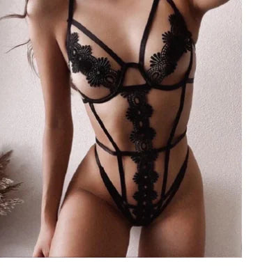 Ensemble de lingerie Alana sexy avec dentelle et lanières