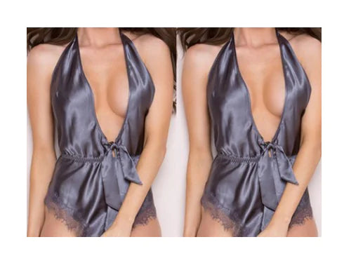 Chemise de nuit en lingerie soyeuse dos nu avec décolleté en V profond