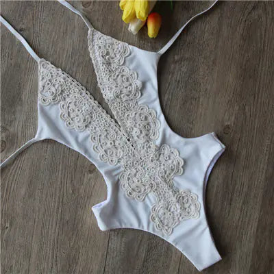Popular Bikini Swimwear with Lace Detail (Export)