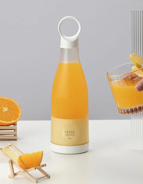 Load image into Gallery viewer, Portable USB Outdoor Juice Extractor
