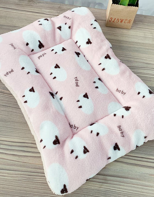 Load image into Gallery viewer, Winter Pet Warm Sleeping Pad
