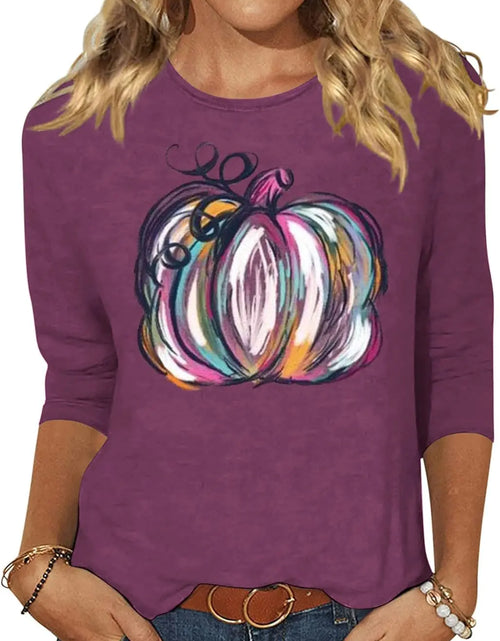 Cargar imagen en el visor de la galería, Woffccrd Camisetas casuales de manga 3/4 con cuello redondo para mujer, camisas de calabaza con estampado de leopardo, blusas de otoño para el Día de Acción de Gracias (MoradoL)
