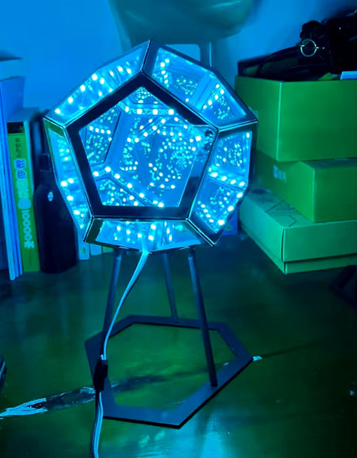 Cargar imagen en el visor de la galería, 3D Cube Light Creative Cool Infinite Dodecahedron Nightlight Colorful Art Light USB Nightlight Girls Birthday Christmas Gift
