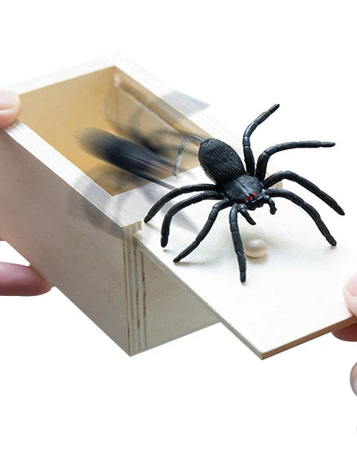 Cargar imagen en el visor de la galería, Trick Spider Funny Scare Box Wooden Hidden Box Quality Prank Wooden Scare Box Fun Game Prank Trick Friend Office Toys
