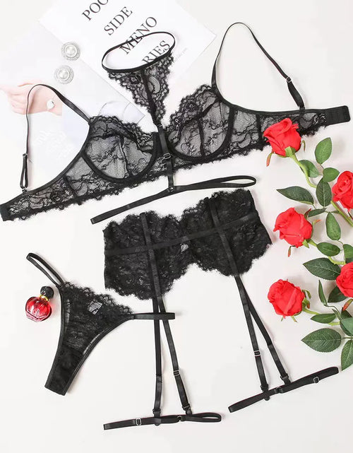 Charger l'image dans la visionneuse de galerie, Ensemble de lingerie porte-jarretelles femme à dos nu
