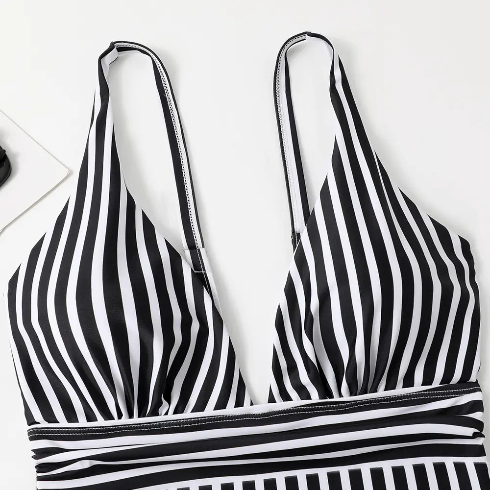 Slim Fit Women's Casual Swimwear - Fashion & Comfort