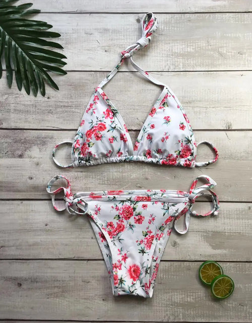 Load image into Gallery viewer, 2019 New Women&#39;s Triangle Print Bikini Swimwear
