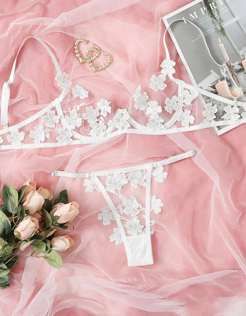 Charger l'image dans la visionneuse de galerie, Ensemble de lingerie florale brodée en dentelle pour femme
