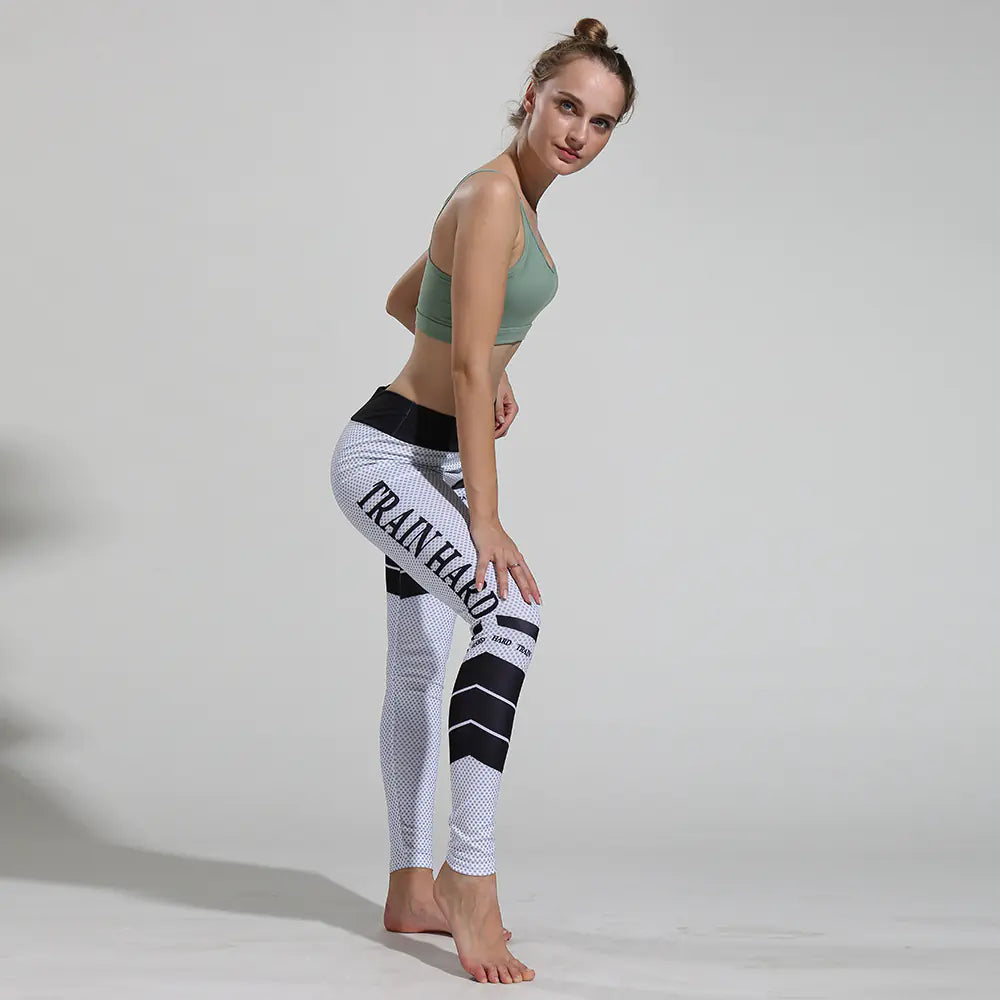 Pantalones deportivos con letras, Pantalones de yoga, Leggings