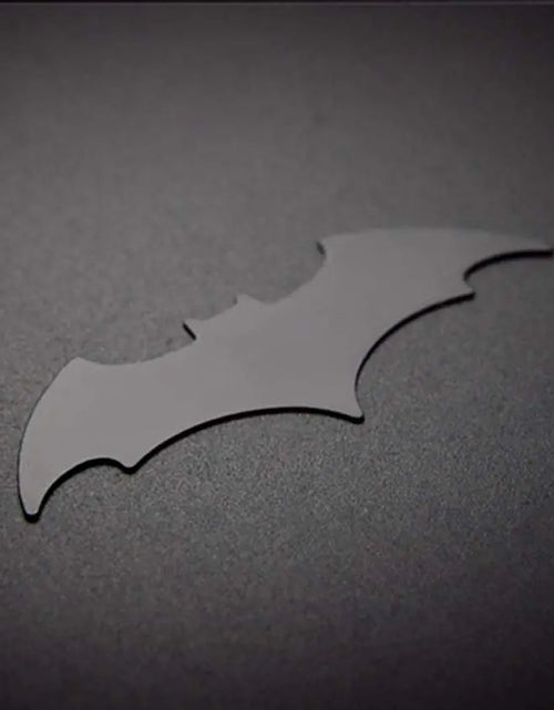Cargar imagen en el visor de la galería, Peak Town Soporte magnético para coche, placa de metal universal de superhéroes de Marvel con adhesivo 3M para soporte de teléfono móvil de coche (BAT Man (1 unidad))
